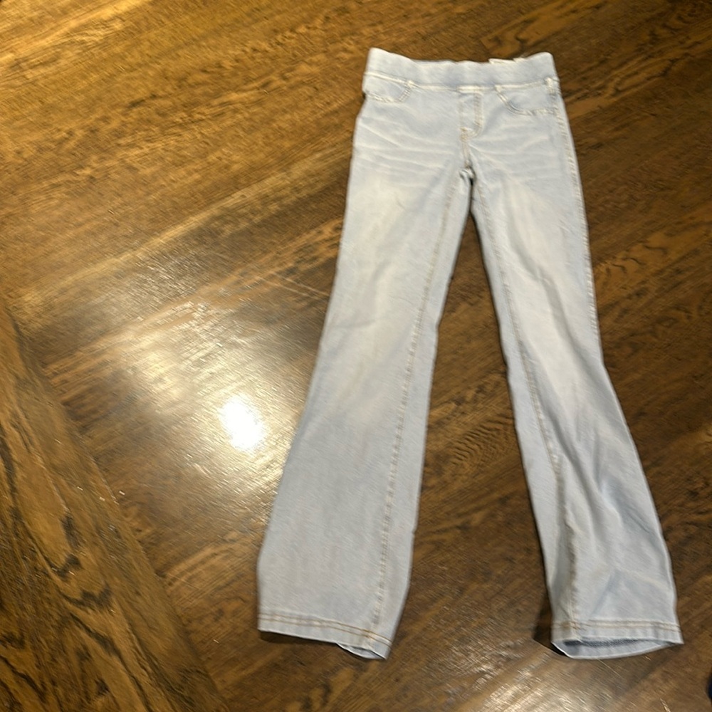 Blue flared leggings from H&M.